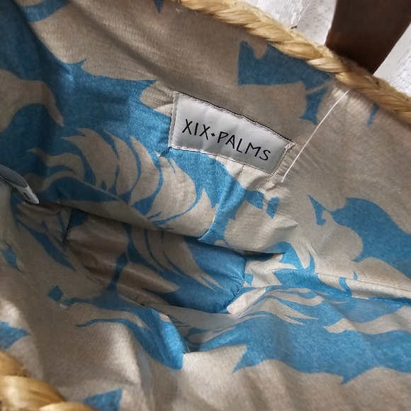 Cutest rattan mini backpack purse - Picture 5 of 5